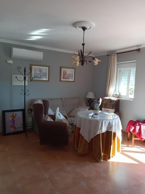 La Casita Villa Cortes de la Frontera Luaran gambar
